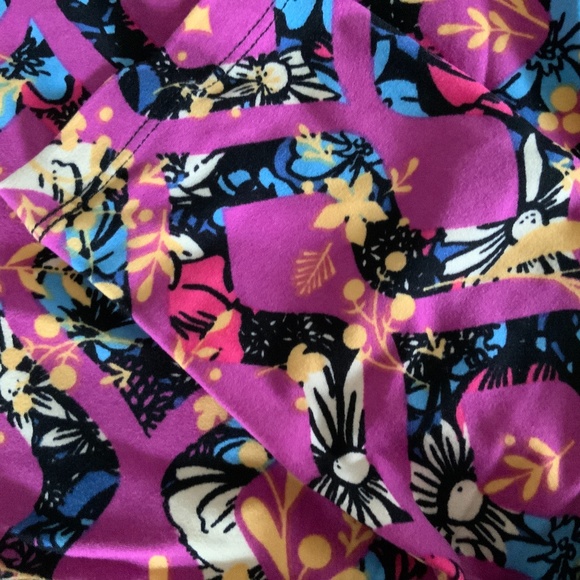 NIP LuLaRoe Tall and Curvy Super Soft Leggings - Picture 3 of 3